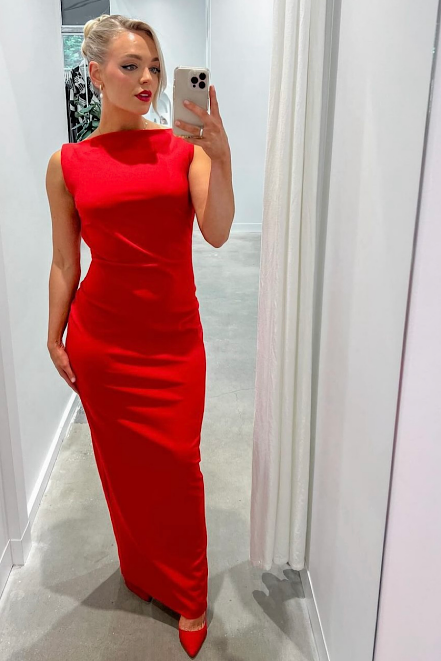 Effie Kats - Verona Gown in Red